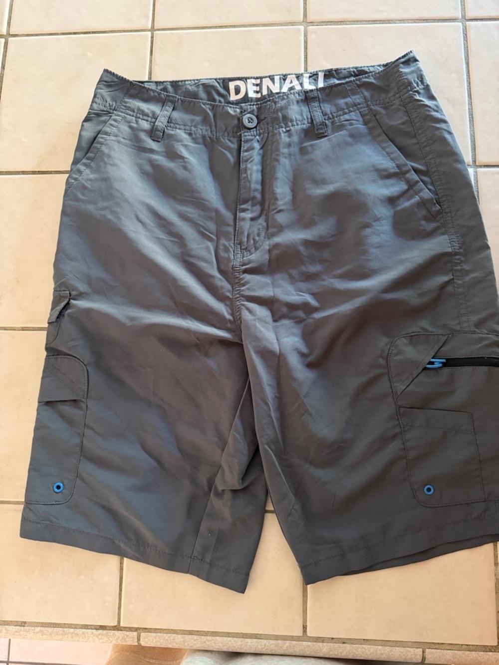 Denali Men's Charcoal Cargo Shorts - Lightweight Everyday Utility